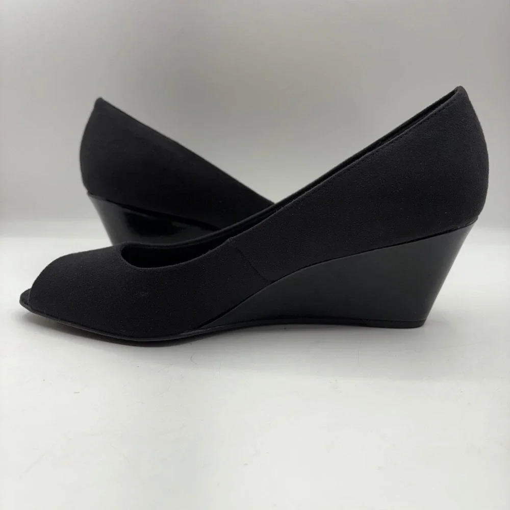 Comfort Plus by‎ Predictions Black Peep Toe Wedge Heels Size 10